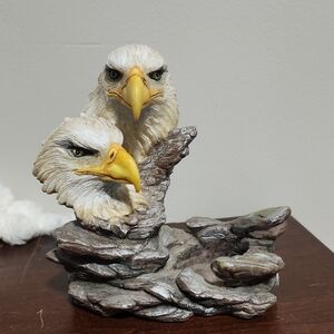 Eagle Sculpture Tealight Holder